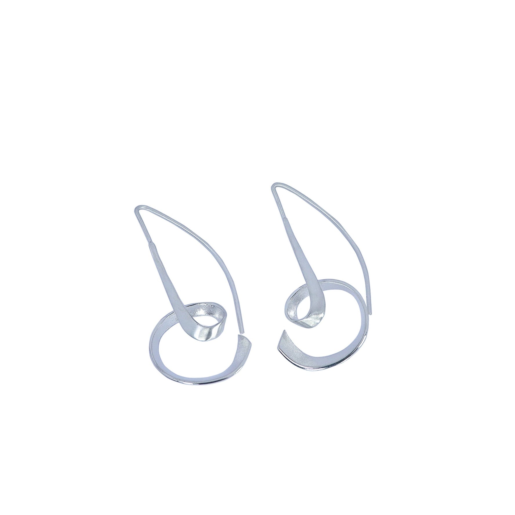 Damon Pendientes gancho medianos